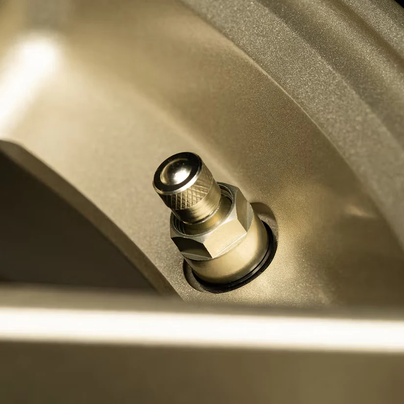 Apex Low Profile Metal Valve Wheel Stems - Image 6
