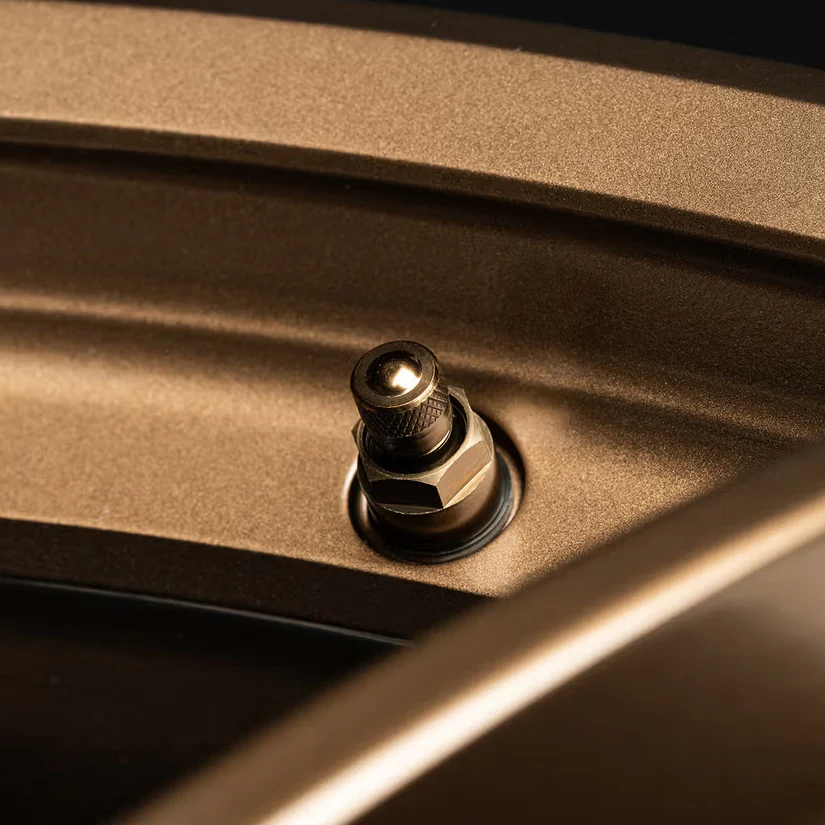 Apex Low Profile Metal Valve Wheel Stems - Image 7